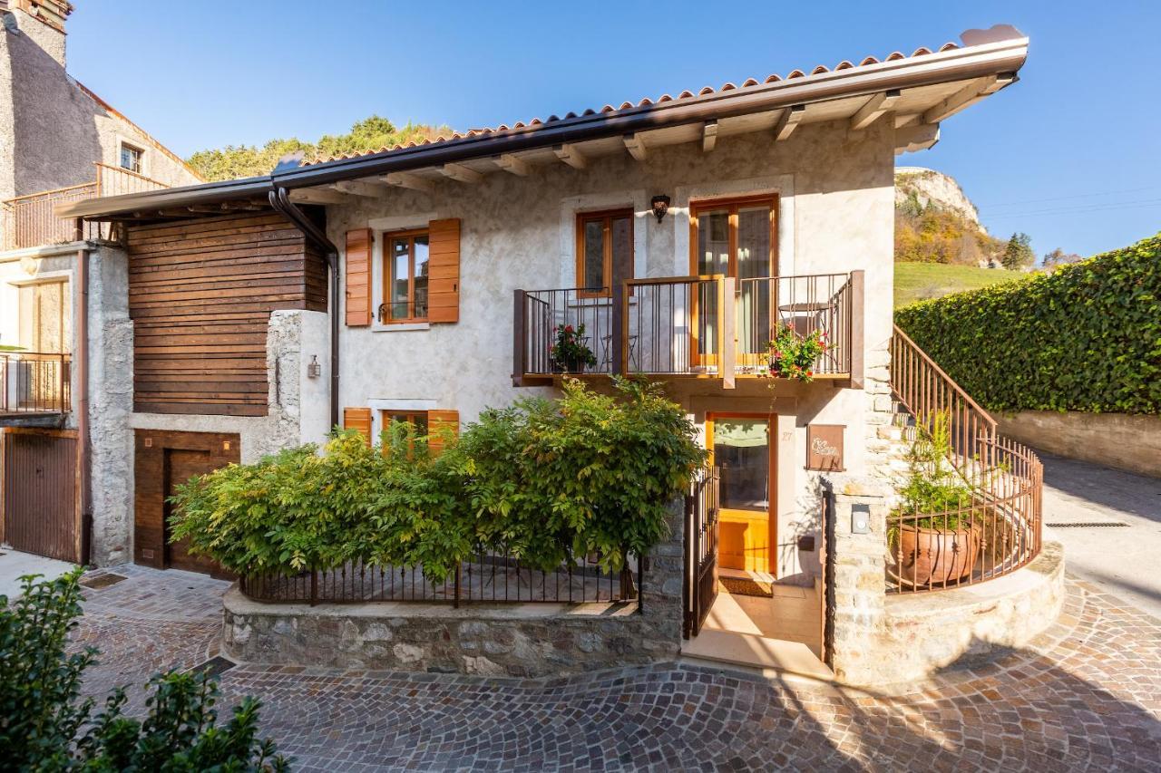 Borgo Cantagallo Casa Olivia 2 Tremosine Exterior photo
